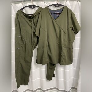 Grey's Anatomy Olive Professional Scrub Set